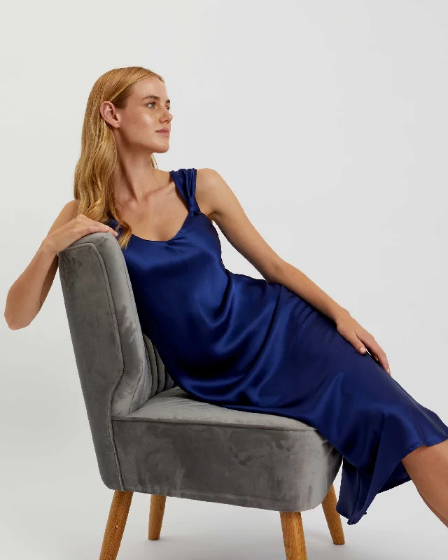 Women's Vintage Style Silk Nightdress - Midnight Pencil Office Professional