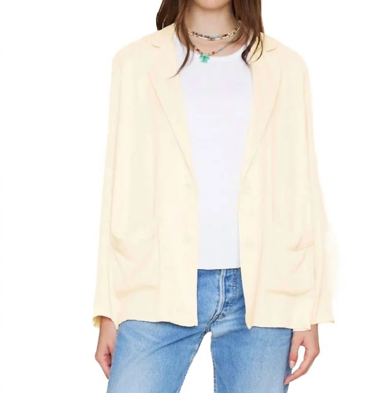 Walker Blazer In Vanilla Women's High-End Blazer